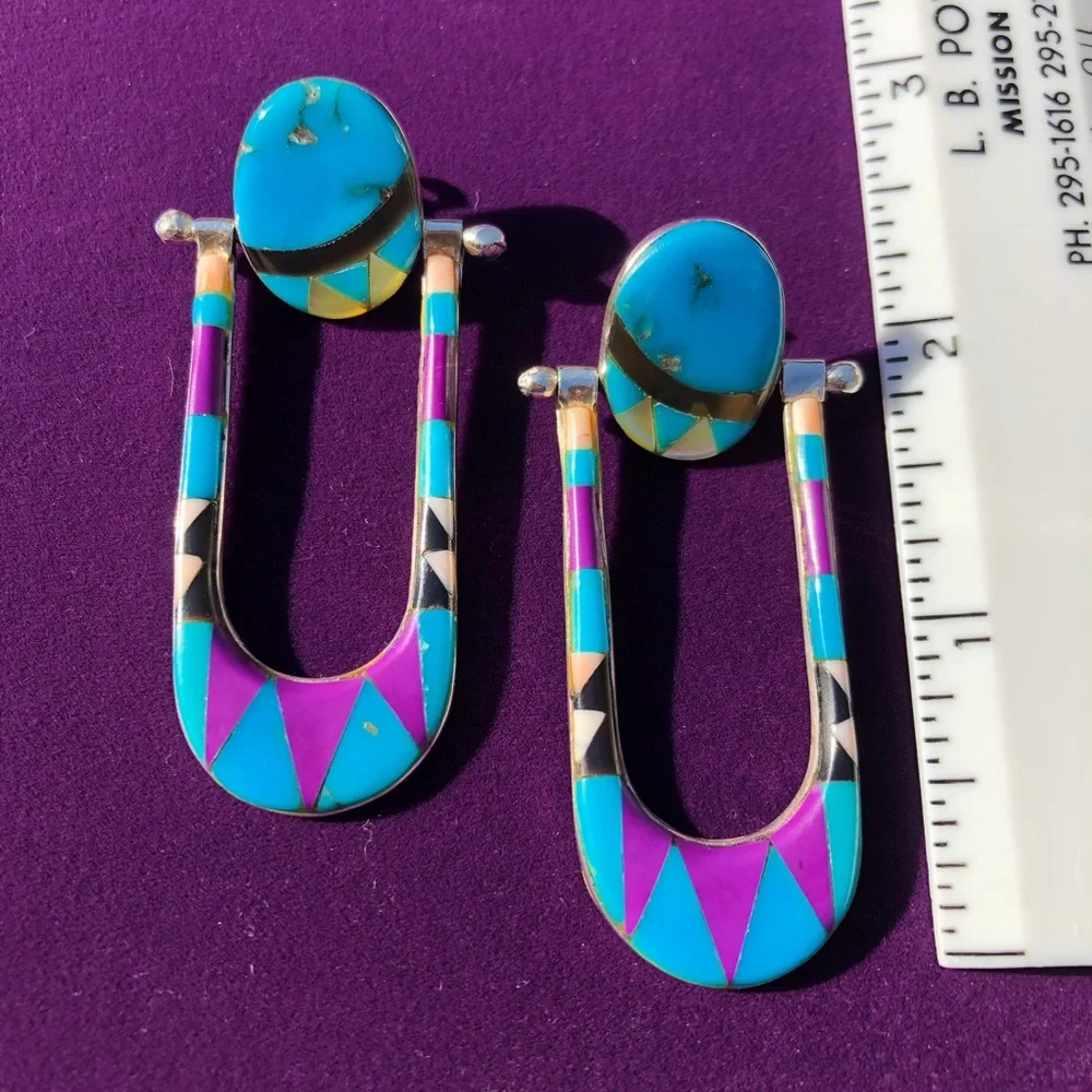 Vintage Native American Zuni - Inlay Earrings in Sterling. - Picture 6 of 8
